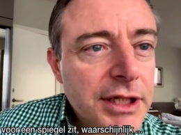 Мэр бельгийского Антверпена дал новогоднее интервью в трусах