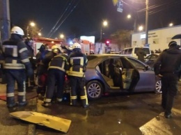 Ночной дрифтер разбил пять авто в Одессе, есть погибшие (ФОТО, ВИДЕО)