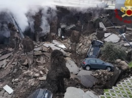 В Неаполе из-за взрыва эвакуировали COVID-больницу