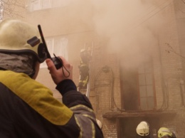 В Запорожье горел дом - эвакуировали людей и животных