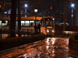 Несмотря на дождь: как в Одессе прошел парад праздничных трамваев