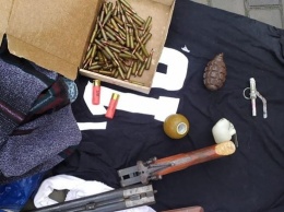 У жителя Херсона изъяли оружие, гранаты и патроны