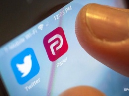 Из-за украинских айтишников похищены террабайты данных Parler - соцсети