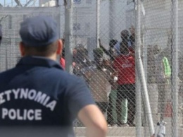 В лагере для беженцев на Кипре произошла крупная драка: Ранены 25 человек