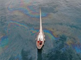 В Мраморном море возле Стамбула обнаружили нефтяное пятно