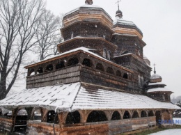 На Львовщине сняли проморолик о деревянных церквях области