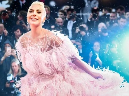 Леди Гага исполнит Национальный гимн США на церемонии инаугурации Байдена