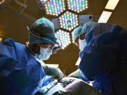Во Львове у новорожденной девочки удалили опухоль, которая составляла треть ее веса