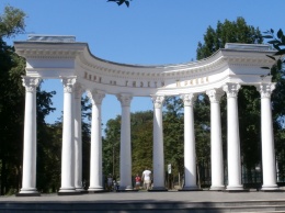На реконструкции парка имени Мершавцева украли миллионы бюджетных денег