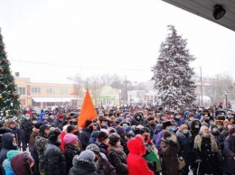Тарифные протесты собираются по всей Украине: митингующие перекрывают дороги, фото