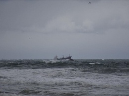 В Турции затонуло судно с десятью украинцами: пятерых уже спасли