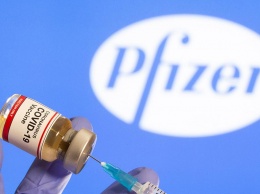 Le Monde: регулятор ЕС сертифицировал вакцину Pfizer под давлением