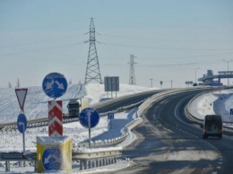 В Крыму проведут служебное расследование в отношении ответственных за уборку снега на трассе «Таврида»