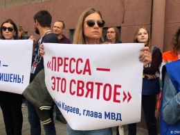 Громкие дела против журналистов в Беларуси. Кого и в чем обвиняют
