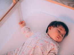 Представлена детская смарт-кровать, которая сама укачивает малыша