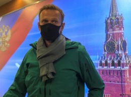 Комментарий: Навальный - один против могущественного противника
