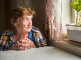 Все дома престарелых в Украине проверят - решение Кабмина