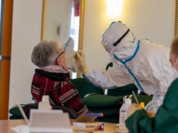 Германия находится на пике пандемии - министр здравоохранения