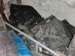 Дома у жителя Станицы Луганской обнаружили тайник с оружием и боеприпасами. Фото