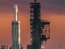 Самый массовый запуск Falcon 9 перенесли на завтра