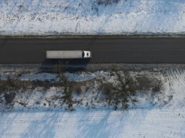 В Киевской области ремонтируют автодорогу по технологии укатываемого бетона (фото)