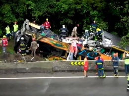 В Бразилии автобус врезался в отбойник - 19 человек погибли, 33 пострадали