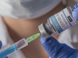 Шмыгаль рассказал в Раде о пяти этапах COVID-вакцинации