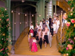 Семейная встреча: коллекция Chanel Couture весна-лето 2021