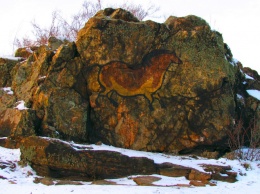 В Днепропетровской области на скалах обнаружили "рисунки первобытных людей"