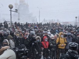 В Архангельской области активистку задержали за пикет снеговиков