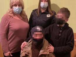 "Сбежали из детдома, там плохо": в Харькове двое школьников прогуливали уроки и выдавали себя за беспризорников, - ФОТО