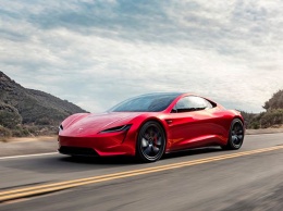 Илон Маск пообещал показать новый Tesla Roadster