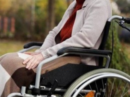 В Запорожье пенсионерка на инвалидной коляске оказалась в ловушке в собственной квартире