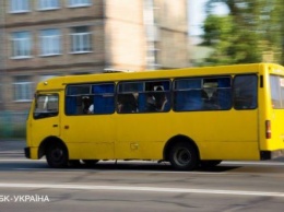 Под Киевом обстрелян автобус с пассажирами. ВИДЕО