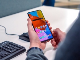 Стоит ли покупать Galaxy A51 в 2021 или подождать Galaxy A52