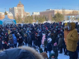 В России снова вспыхнули протесты: силовики задерживают людей (фото, видео)