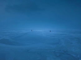 Появились невероятные снимки замерзшего Киевского моря: фото