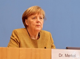 Меркель обещает вакцину от коронавируса каждому немцу до конца лета