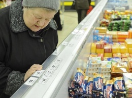 В правительстве предложили переводить россиянам деньги на еду