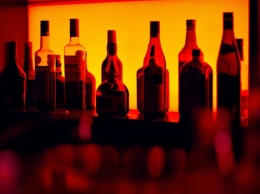 The Wall Street Journal: почему пандемия COVID-19 увеличила спрос на дорогой и крепкий алкоголь
