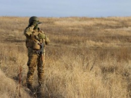На Донбассе от выстрела снайпера боевиков погиб военный
