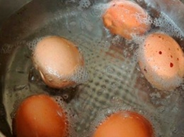 Назван самый опасный для здоровья способ приготовления яиц