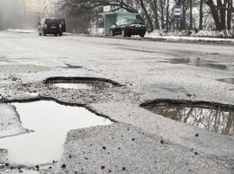 Трасса Киев-Харьков повреждена снегопадами