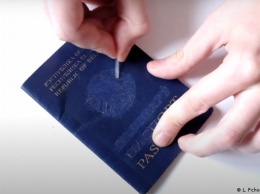 Испорченный паспорт из Беларуси - в немецком городе Марии Колесниковой