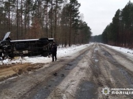 На Волыни перевернулся автобус, пострадала 17-летняя девушка