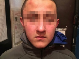 В Николаеве подросток украл у школьника телефон: в суде он заявил, что мальчик сам дал ему мобильный