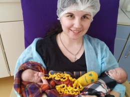Родились на 28 неделе: львовские врачи спасли двойняшек, которые были в коме на ИВЛ