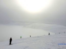 Зимний лук самого высокого горнолыжного курорта Украинских Карпат