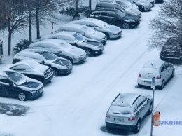 Снегопад остановил движение транспорта в Германии