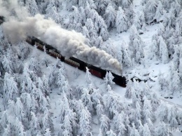 В Германии из-за снегопада частично приостановлено железнодорожное движение. Не курсируют поезда в Нидерланды